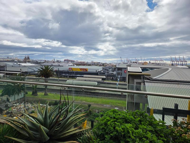 1 Bedroom Property for Sale in Woodstock Western Cape